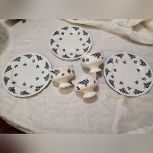 Royal Victoria 3 Footed Bowls & 3 Small Plates Violet & Blue Floral